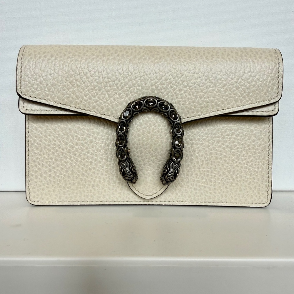 Gucci Super Mini Dionysus Shoulder Bag in White